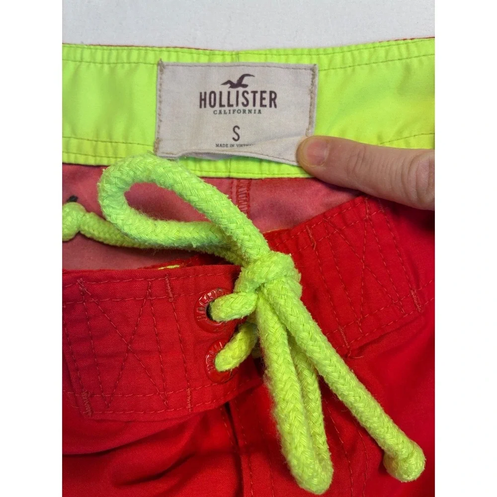 Hollister Men's Red Swim Board Shorts S Neon Green Logo Cargo Pocket Beach